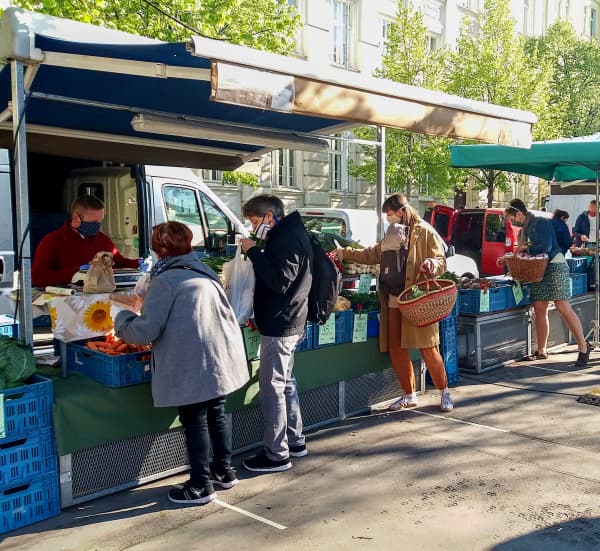 Trhy 22. 4. web cover